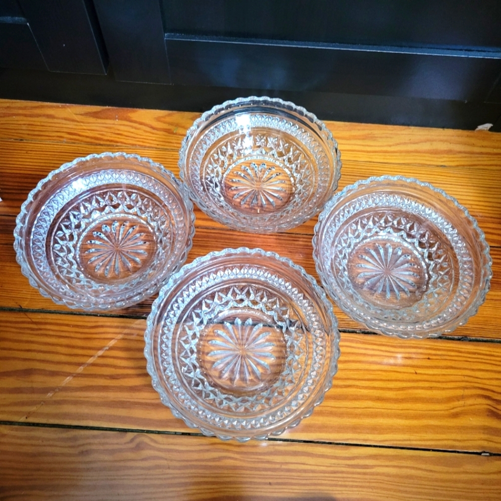 X4 Vintage Anchor Hocking Wexford Glass Fruit Bowls Set